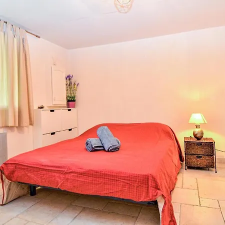2 Bedroom Beautiful In *