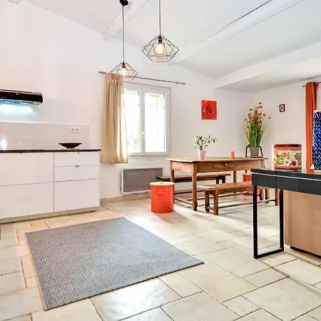 2 Bedroom Beautiful In * Tavel