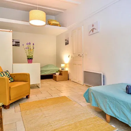 Σπίτι διακοπών 2 Bedroom Beautiful In *