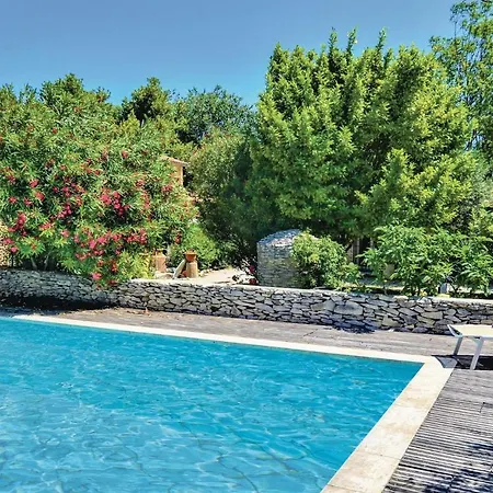 2 Bedroom Beautiful In Casa vacanze